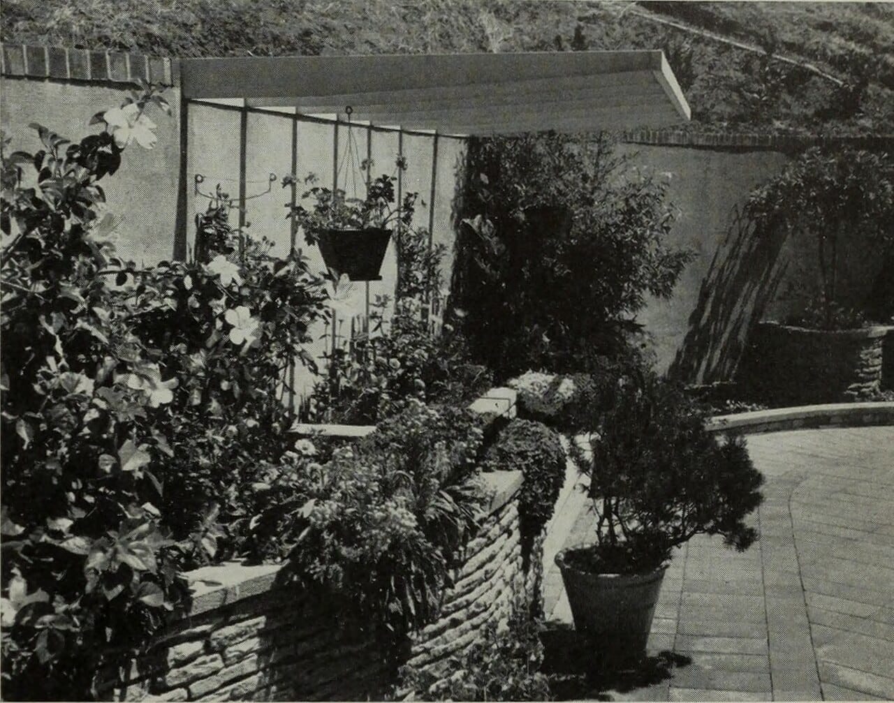 How to Lay a UK Garden Patio in 2026: Sub-Base, Mortar Bed and the Slope That Stops Pooling Water